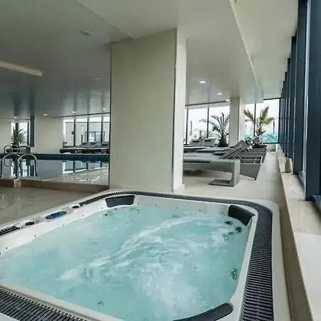 Apartment Promenada Premium Pool & Prima Linie