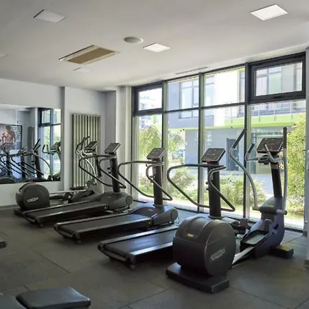Promenada Premium Pool & Prima Linie