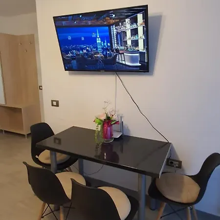 Apartment Promenada Premium Pool & Prima Linie Navodari