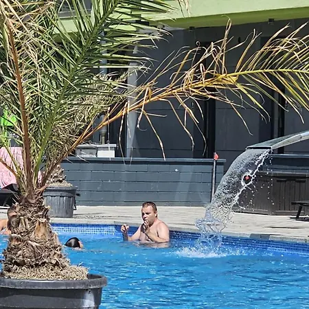 Promenada Premium Pool & Prima Linie * Navodari