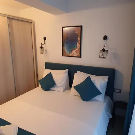 Promenada Premium Pool & Prima Linie Apartment *
