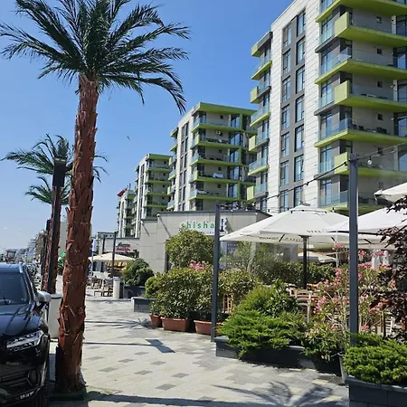 Promenada Premium Pool & Prima Linie Apartment *